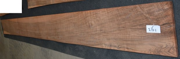 French Walnut Veneer moiré 273 x 24-26 cm | 0.8mm | 0,6825m²