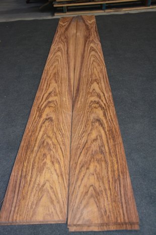 Indisch Rosewood Veneer 290 x 22-24 cm | 0.6 mm | 0,667m²