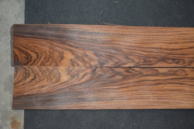 Indisch Rosewood Veneer 307 x 20-21 cm | 0.6 mm | 0,629m²