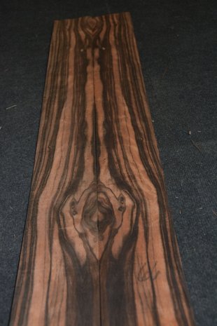 Coromandel Veneer 96 x 11 cm | 0.6mm | 0,1056m²