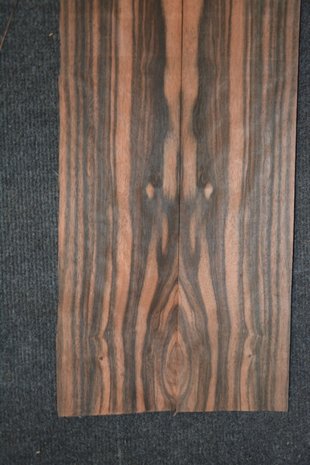 Coromandel Veneer 96 x 11 cm | 0.6mm | 0,1056m²
