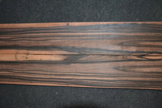 Coromandel Veneer 270 x 9-12 cm | 0.6mm | 0,2832m²