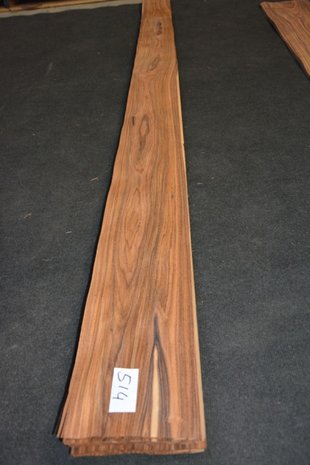 Santos Rosewood Veneer 298 x 19 cm | 0.6 mm | 0,5662m²