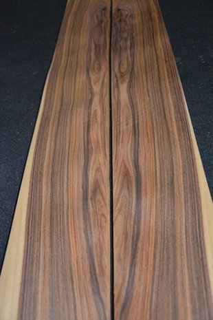 Santos Rosewood Veneer 302 x 14-16 cm | 0.6 mm | 0,453m²