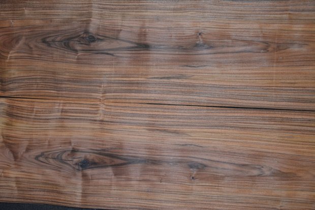 Swietenia Mahogany Veneer 242 x 44-45 cm | 0.6mm | 1,077m2