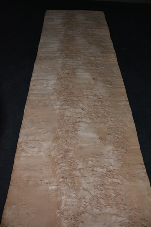 Curly birch  Veneer 217 x 58 cm | 0.6mm | 1,2586m²
