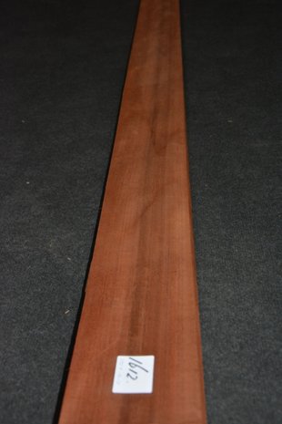 Moabi Veneer 232 x 13 cm | 0.6 mm | 0,30m²
