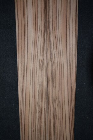Zebrano Veneer 320 x 10-11 cm | 0.6 mm | 0,34m²