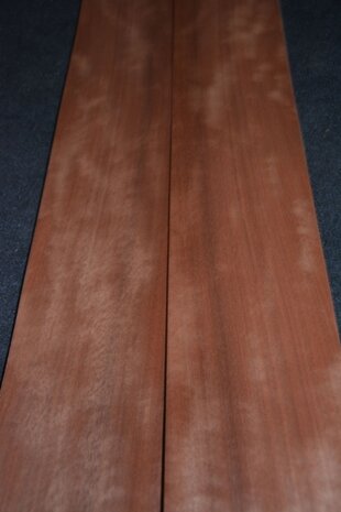 Moabi Veneer 265 x 12-13 cm | 0.6 mm | 0,33m²