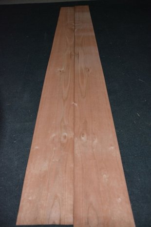 Cherry Veneer 255 x 19 cm | 0.6mm | 0,49m²