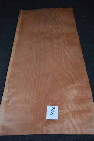 Cherry Veneer 75 x 34 cm | 0.6mm |  0,26m²