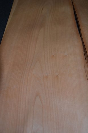 Cherry Veneer 95 x 31 cm | 0.6mm | 0,29m²