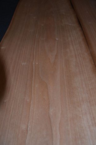 Cherry Veneer 95 x 31 cm | 0.6mm | 0,3m²