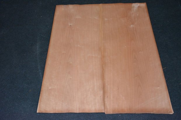 Cherry Veneer 82 x 35 cm | 0.6mm | 0,29m²
