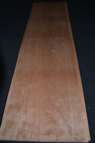 Cherry Veneer 97 x 28 cm | 0.6mm | 0,27m²