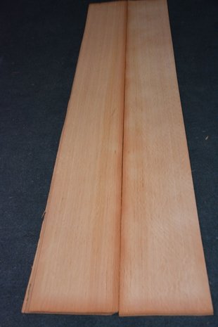 Oregon Pine Veneer 215 x 23-25 cm | 0.6 mm | 0,52m²