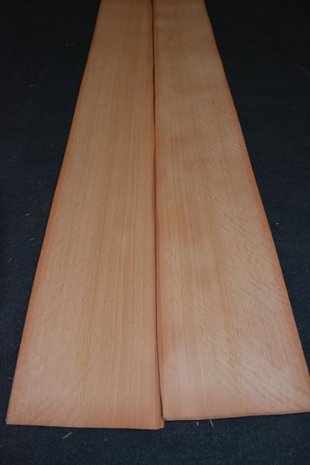 Oregon Pine Veneer 215 x 24-27 cm | 0.6 mm | 0,55m²