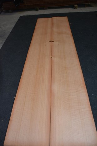 Oregon Pine Veneer 215 x 29 cm | 0.6 mm | 0,62m²