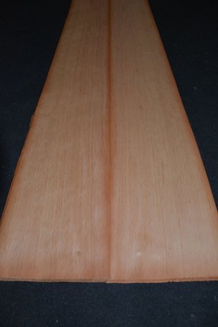 Oregon Pine Veneer 230 x 26 cm | 0.6 mm | 0,6m²