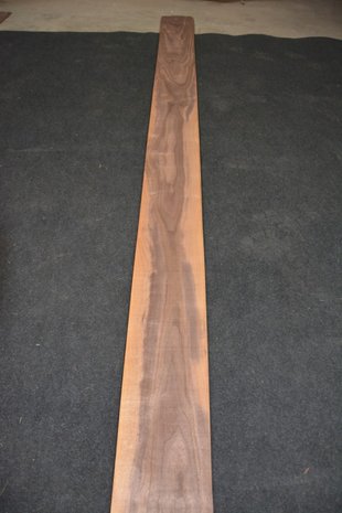 American Walnut Veneer 435 x 17-21 cm | 0.6mm | 0,827m²