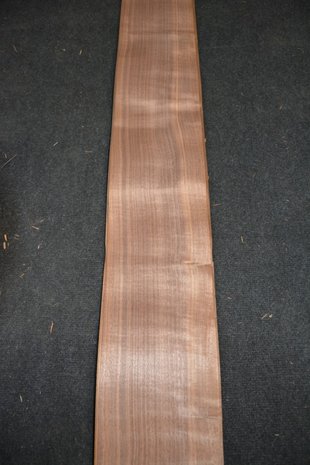 American Walnut Veneer 435 x 17-19 cm | 0.6mm | 0,783m²