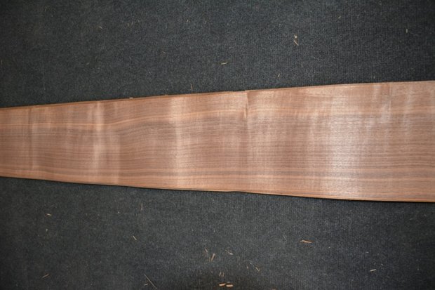 American Walnut Veneer 435 x 17-19 cm | 0.6mm | 0,783m²