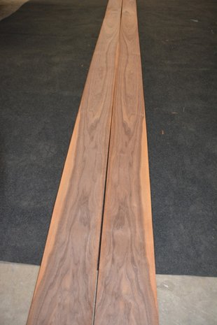 American Walnut Veneer 440 x 17 cm | 0.6mm |  0,748m²