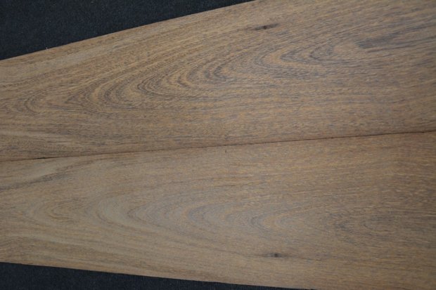Brownheart Veneer 325 x 22 cm | 0.6mm | 0,715m²