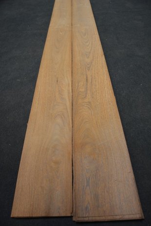 Brownheart Veneer 325 x 23-25 cm | 0.6mm | 0,780m²
