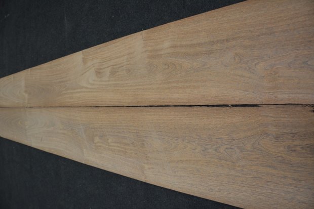 Brownheart Veneer 325 x 23-25 cm | 0.6mm | 0,780m²