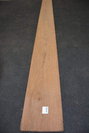 Brownheart Veneer 325 x 27 cm | 0.6mm | 0,878m²