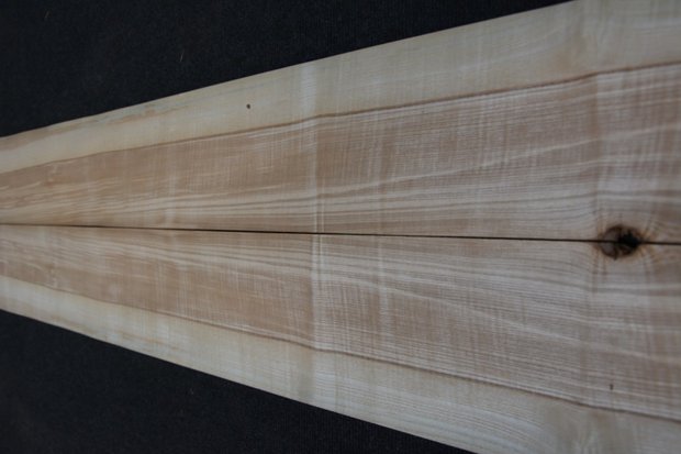 Olive Ash Veneer 270 x 16 cm | 0.6mm | 0,432m²