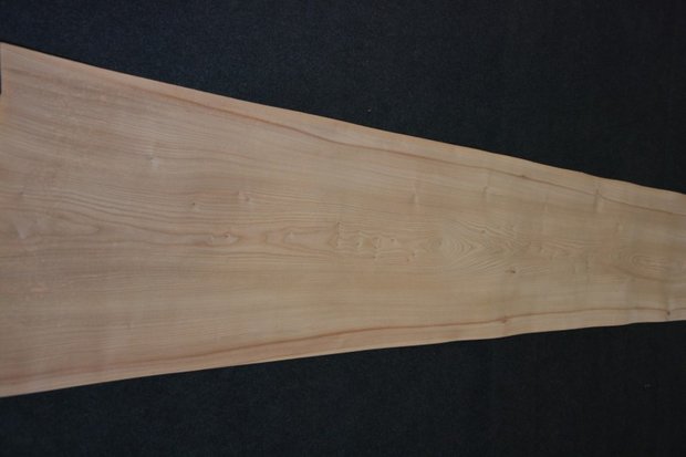 Elm Veneer 300 x 47 cm | 0.6mm | 1,410m2