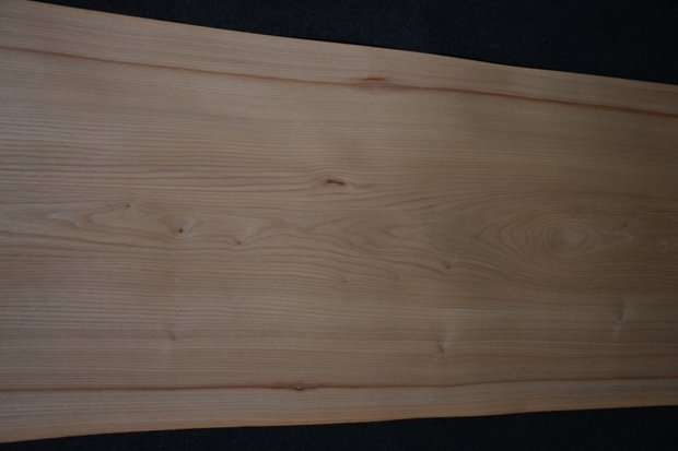 Elm Veneer 300 x 47 cm | 0.6mm | 1,410m2
