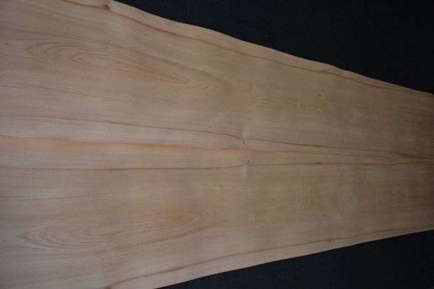 Elm Veneer 300 x 47 cm | 0.6mm | 1,410m2