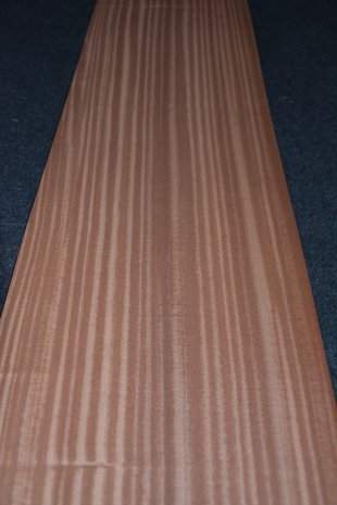 Sapelli Mahogany Veneer 221 x 25-28 cm | 0.6mm | 0,586m²