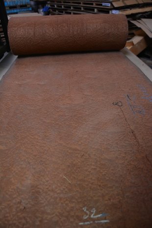 Mahogany Pommele Veneer 254 x 78 cm | 0.6mm | 1,982m2
