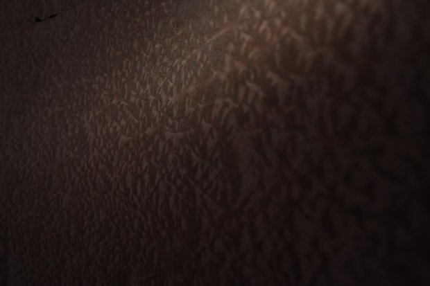 Mahogany Pommele Veneer 254 x 78 cm | 0.6mm | 1,982m2