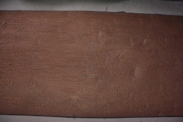 Mahogany Pommele Veneer 254 x 78 cm | 0.6mm | 1,982m2