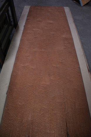 Mahogany Pommele Veneer 254 x 78 cm | 0.6mm | 1,982m2