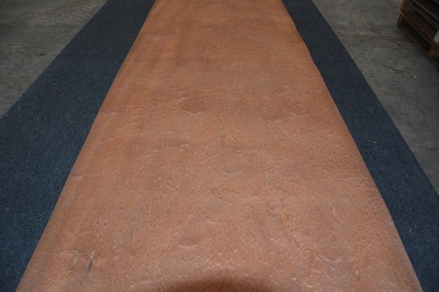 Mahogany Pommele Veneer 254 x 66 cm | 0.6mm | 1,676m2