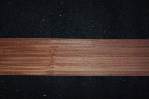 Rosewood Veneer 307 x 11-14 cm | 0.6 mm |0,382 m2 | kwartiers
