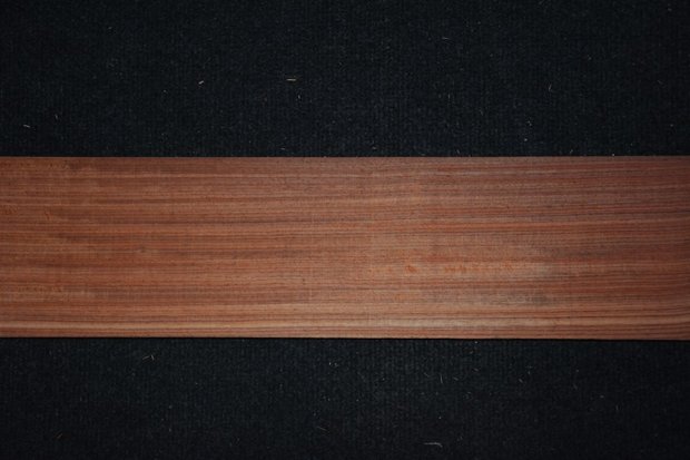 Rosewood Veneer 307 x 11-14 cm | 0.6 mm |0,382 m2 | kwartiers