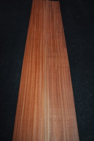 Rosewood Veneer 307 x 11-14 cm | 0.6 mm |0,382 m2 | kwartiers