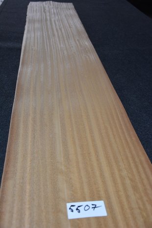 Iroko Veneer 210 x 34-36 cm | 0.6mm | 0,735m2