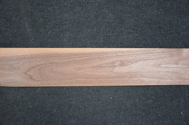 American Walnut Veneer 114 x 11-12 cm | 0.6mm | 0,131m²