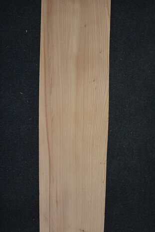 Elm Veneer 300 x 27 cm | 0.6mm | 0,810m2