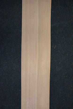 Elm Veneer 215 x 16-17 cm | 0.6mm| 0,355m2