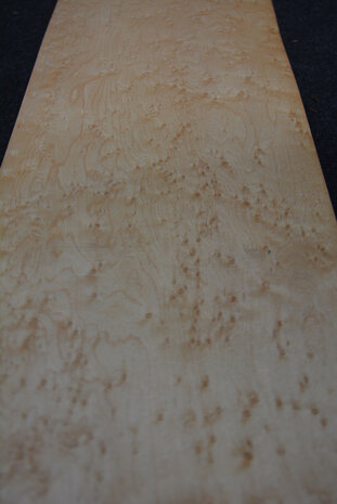 Maple Veneer 93 x 21-22 cm | 0.6mm | 0,200 m2 | Birdseye Maple VogelaugenAhorn