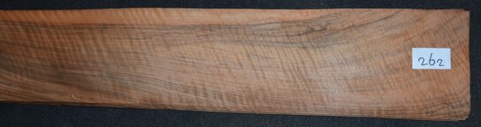 French Walnut Veneer moiré 130 x 17 cm | 0.8mm | 0,221m² French Walnut Veneer moiré 130 x 17 cm | 0.8mm | 0,221m²
